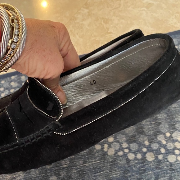 Tod's Black Suede Slip-On Shoes 9.5 - Picture 2 of 6